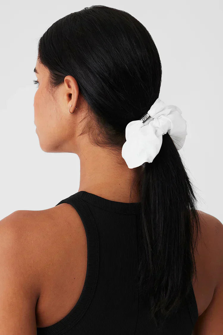 Bead It oversized scrunchie wit