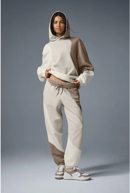 Set van sweater en sportbroek